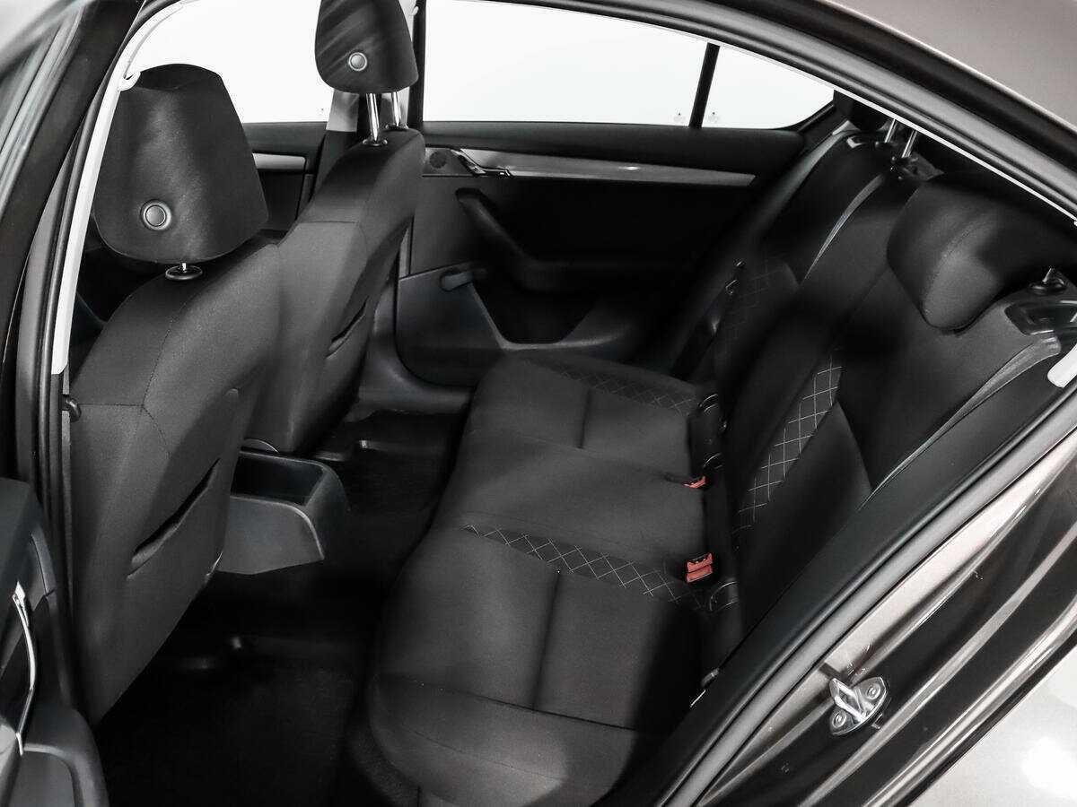 Б/У Шкода Октавия 2017 года. Фото: #9