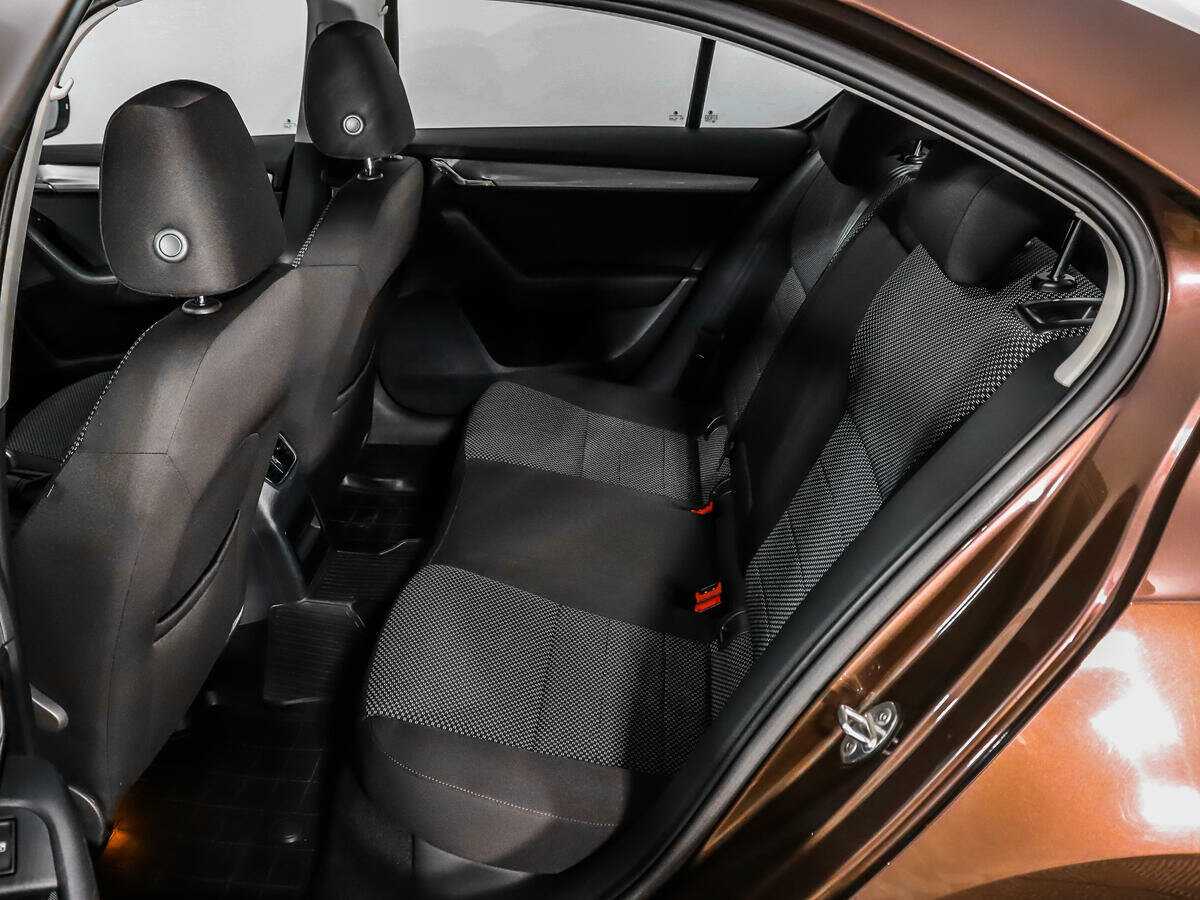 Б/У Шкода Октавия 2016 года. Фото: #9