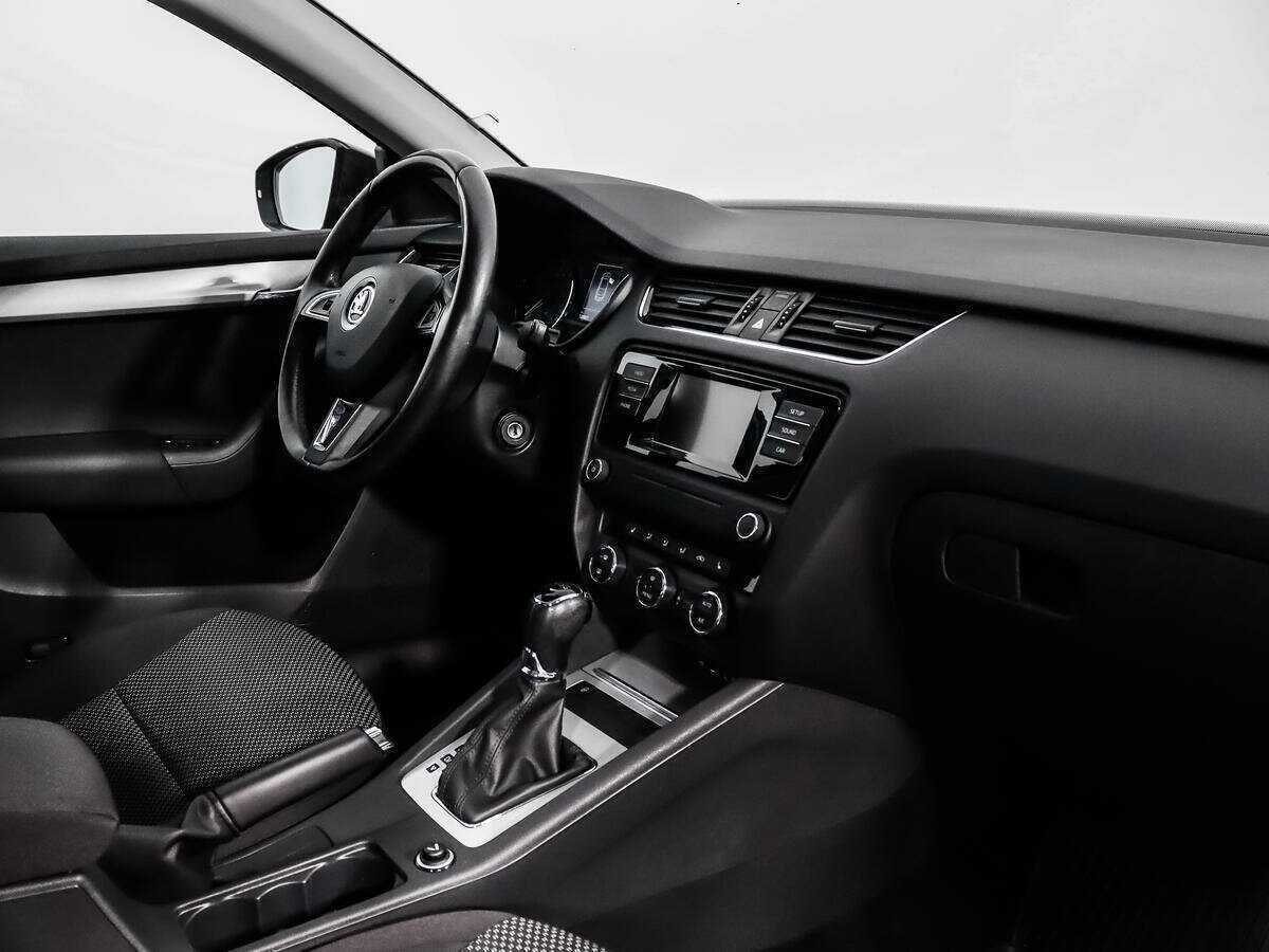 Б/У Шкода Октавия 2016 года. Фото: #10