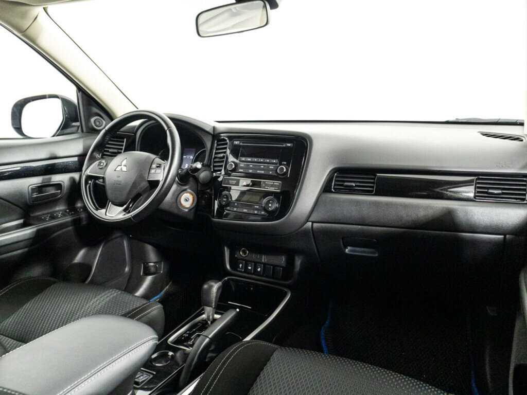 Mitsubishi Outlander 2019 года с пробегом. Фото: #8