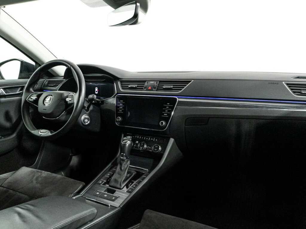 Skoda Superb 2020 года с пробегом. Фото: #8