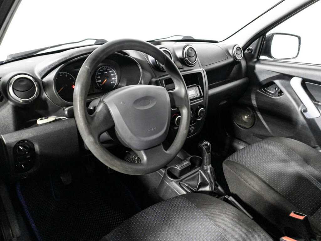 Б/У Лада (ВАЗ) Гранта 2013 года. Фото: #10