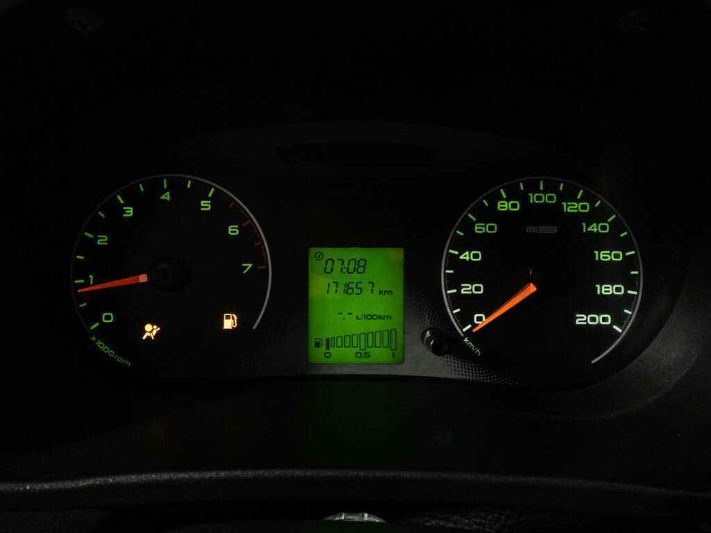 Б/У Лада (ВАЗ) Гранта 2013 года. Фото: #11