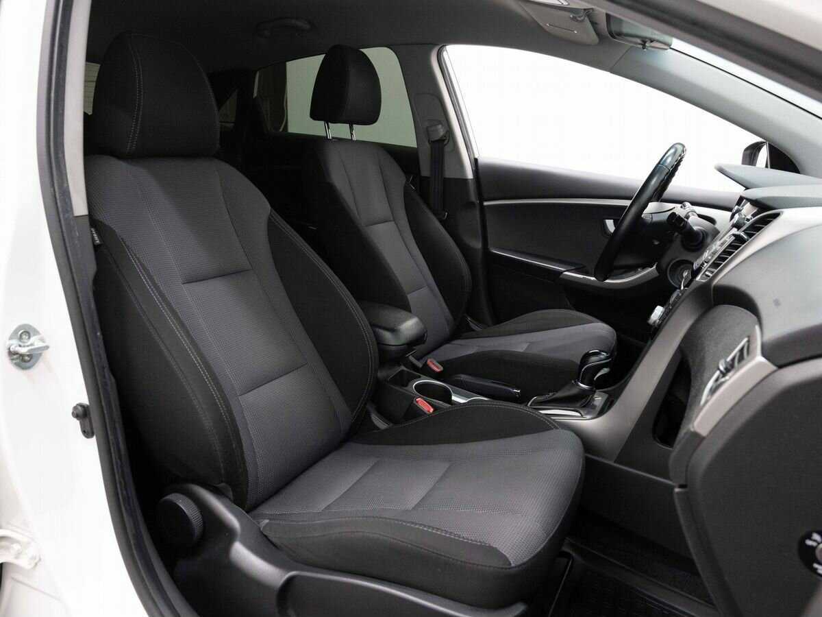 Б/У Хендай ай30 2013 года. Фото: #11