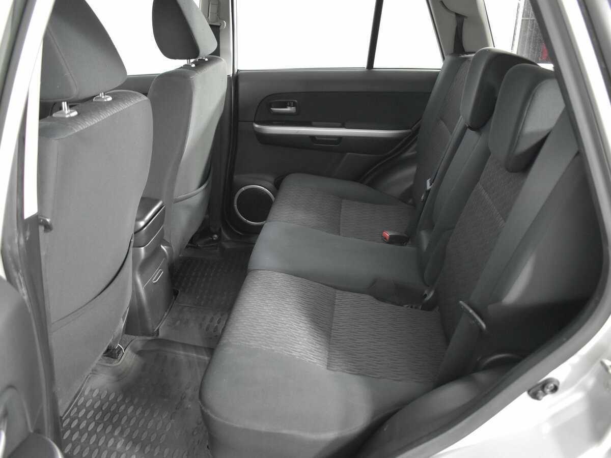 Б/У Сузуки Гранд Витара 2013 года. Фото: #10