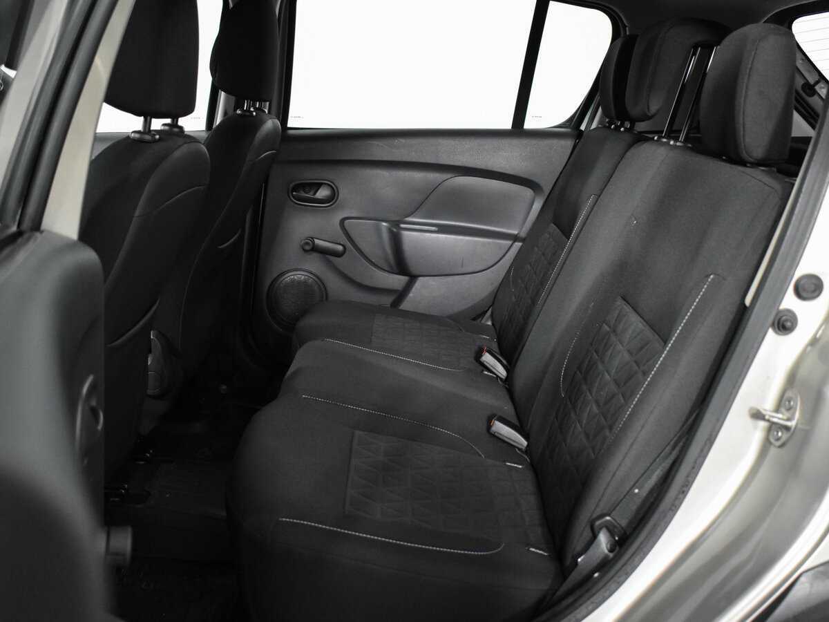 Б/У Рено Сандеро 2017 года. Фото: #9