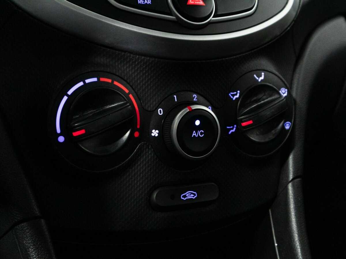 Б/У Хендай Солярис 2014 года. Фото: #14