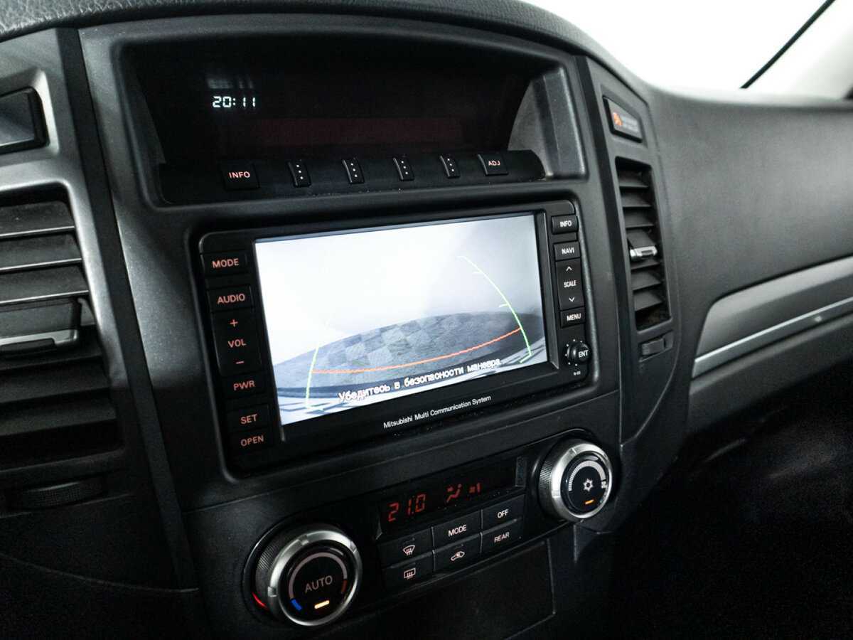 Б/У Митсубиши Паджеро 2012 года. Фото: #13