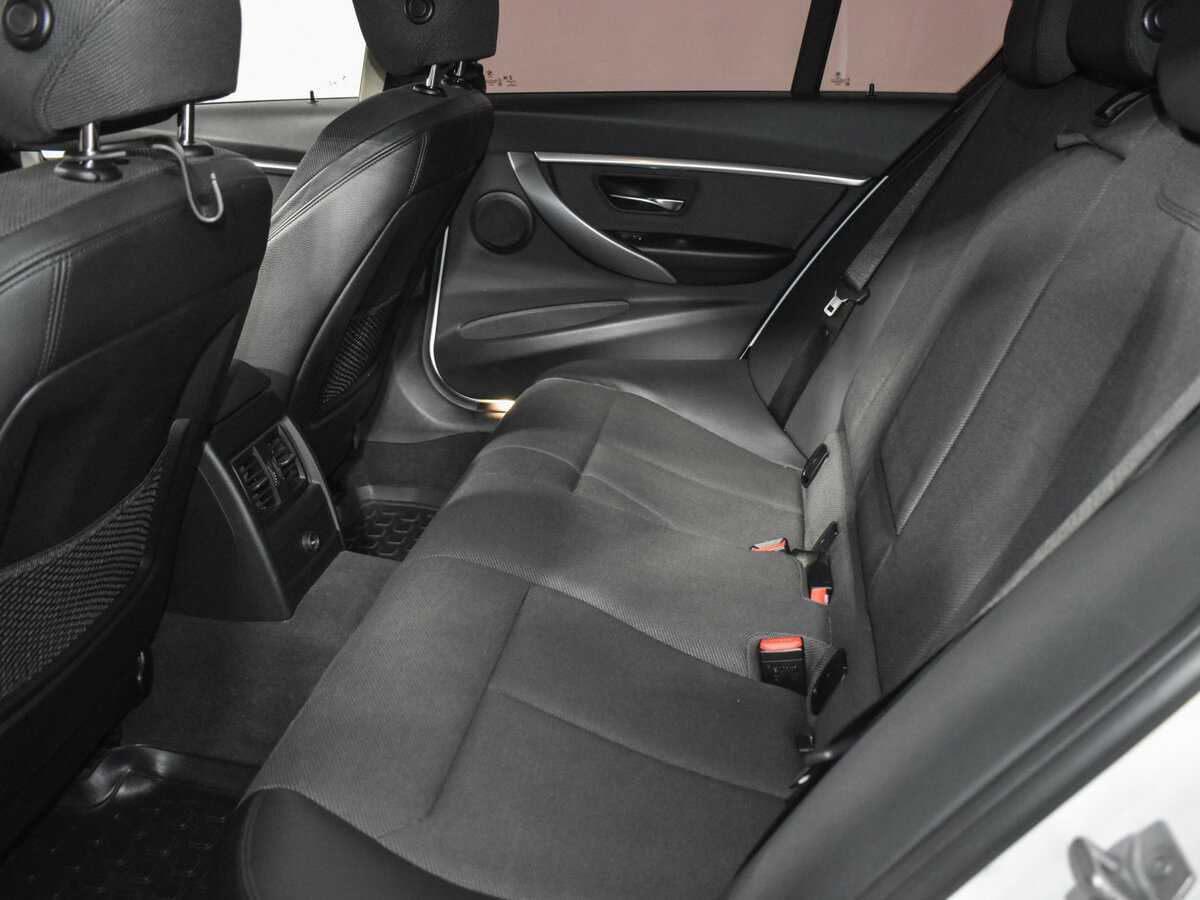 BMW 3 серии 2017 года с пробегом. Фото: #13