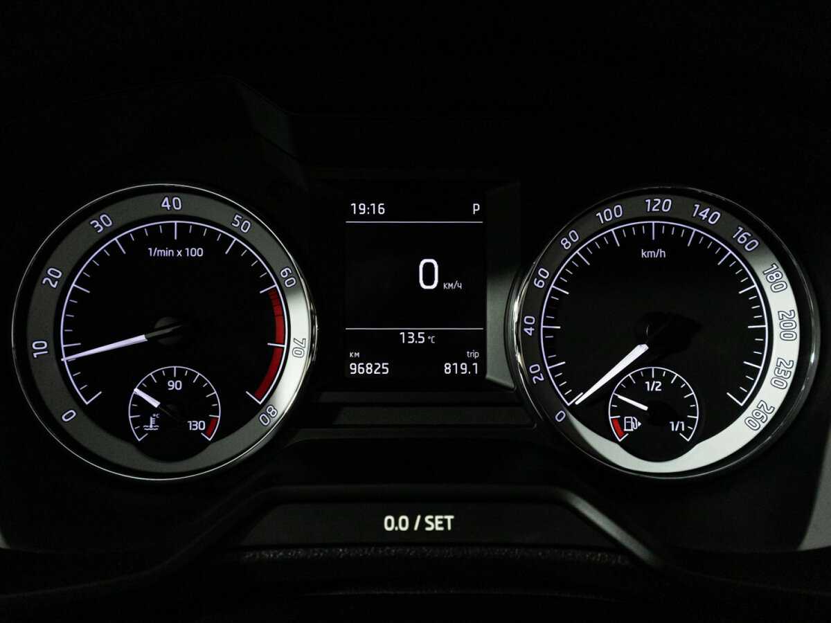 Б/У Шкода Октавия 2019 года. Фото: #11