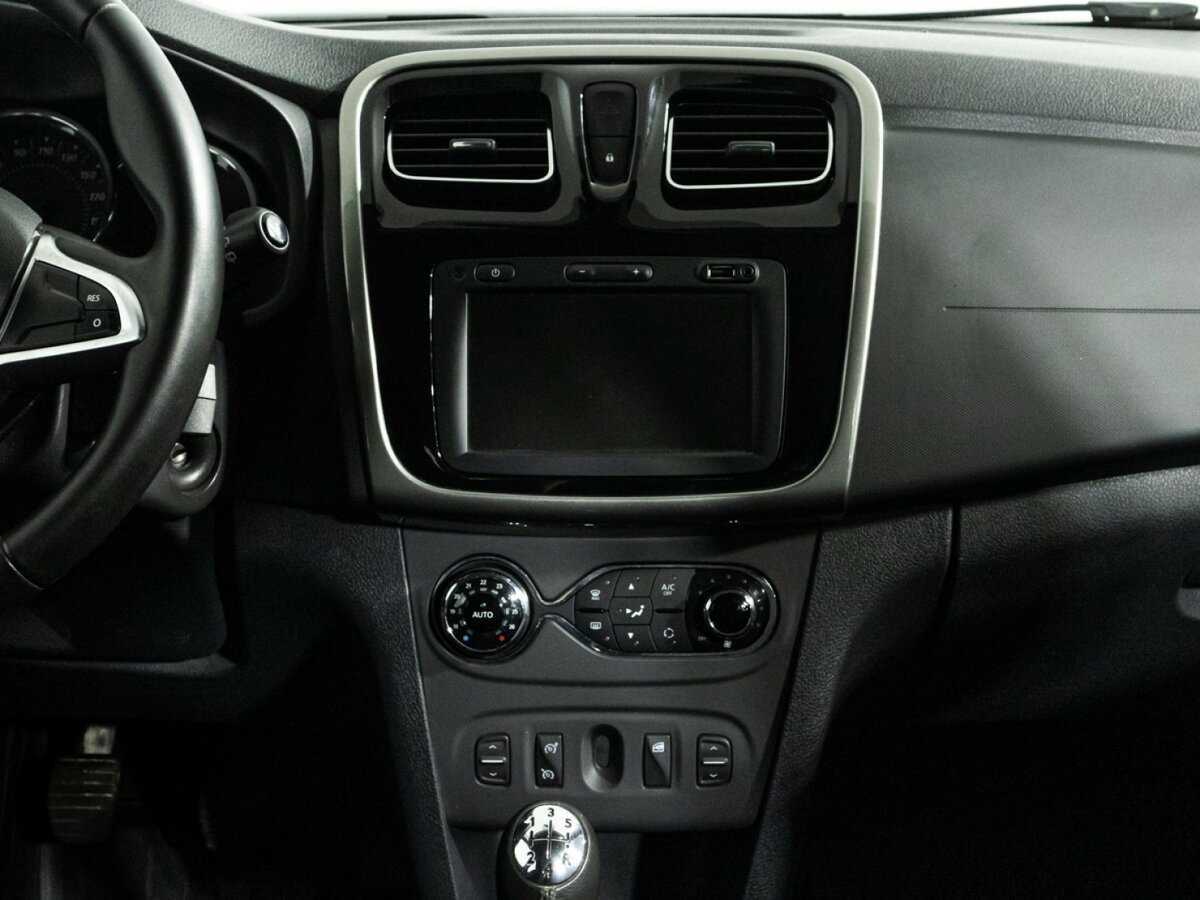 Б/У Рено Сандеро 2019 года. Фото: #13