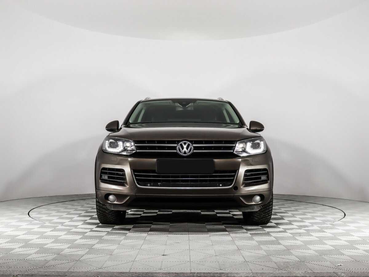 Volkswagen Touareg 2012 года с пробегом. Фото: #1