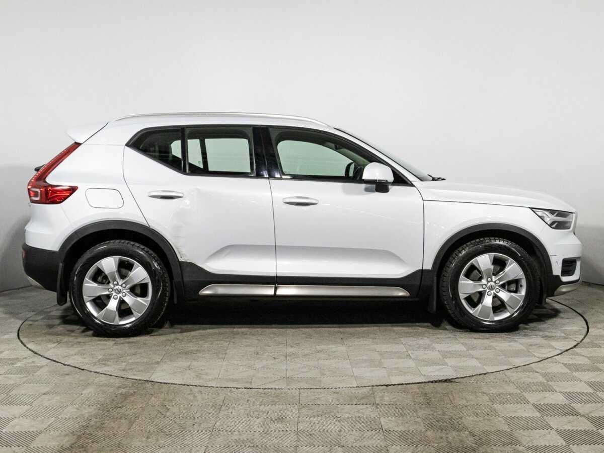 Volvo XC40 2019 года с пробегом. Фото: #3