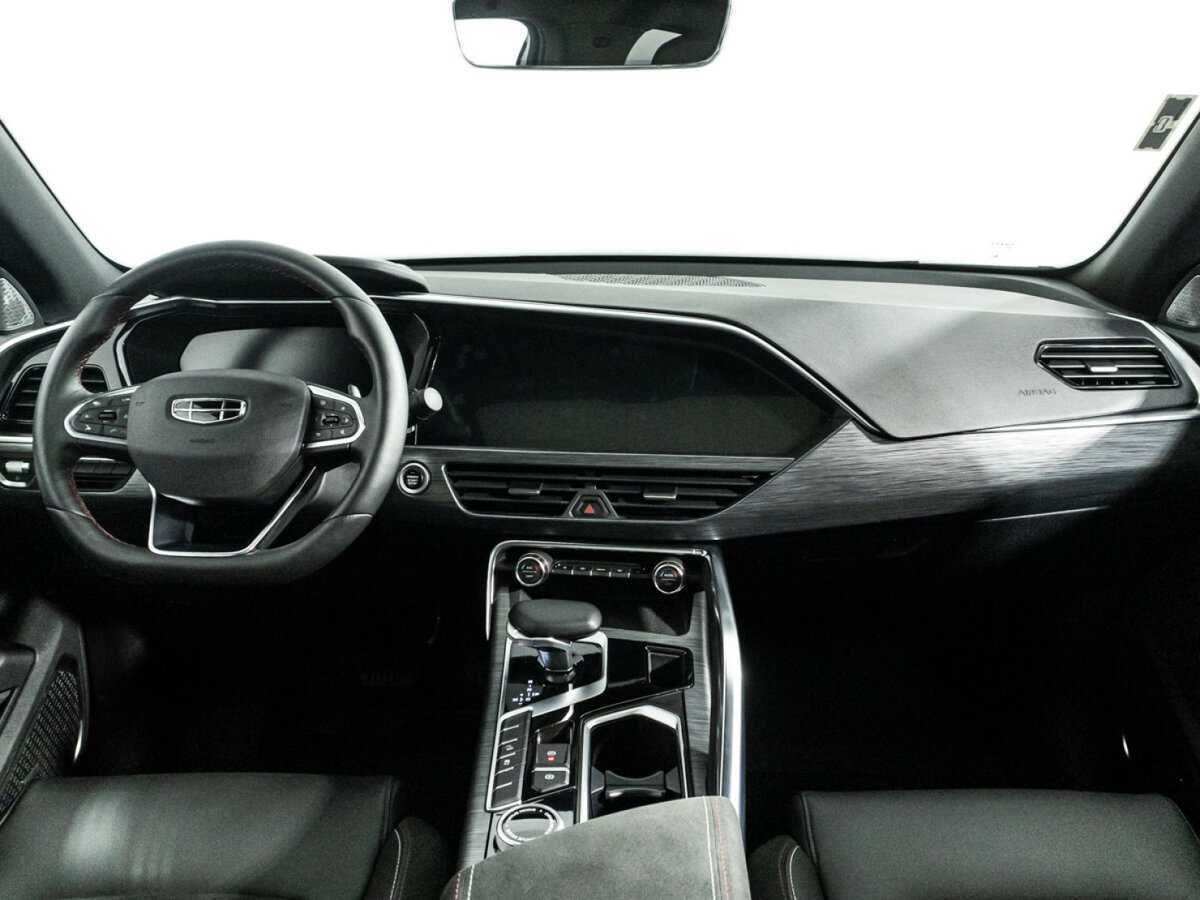 Geely Tugella 2023 года с пробегом. Фото: #12