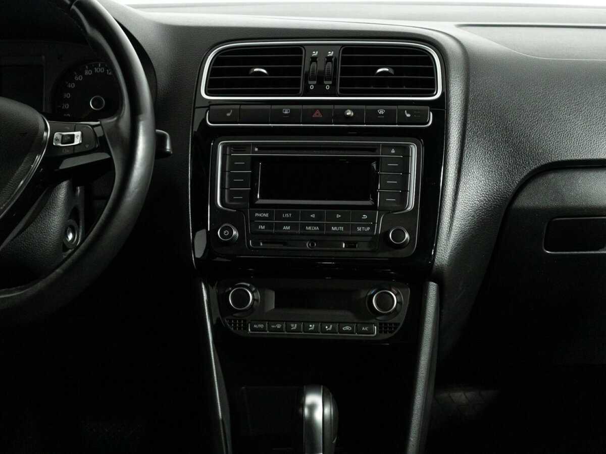 Б/У Фольксваген Поло 2018 года. Фото: #13