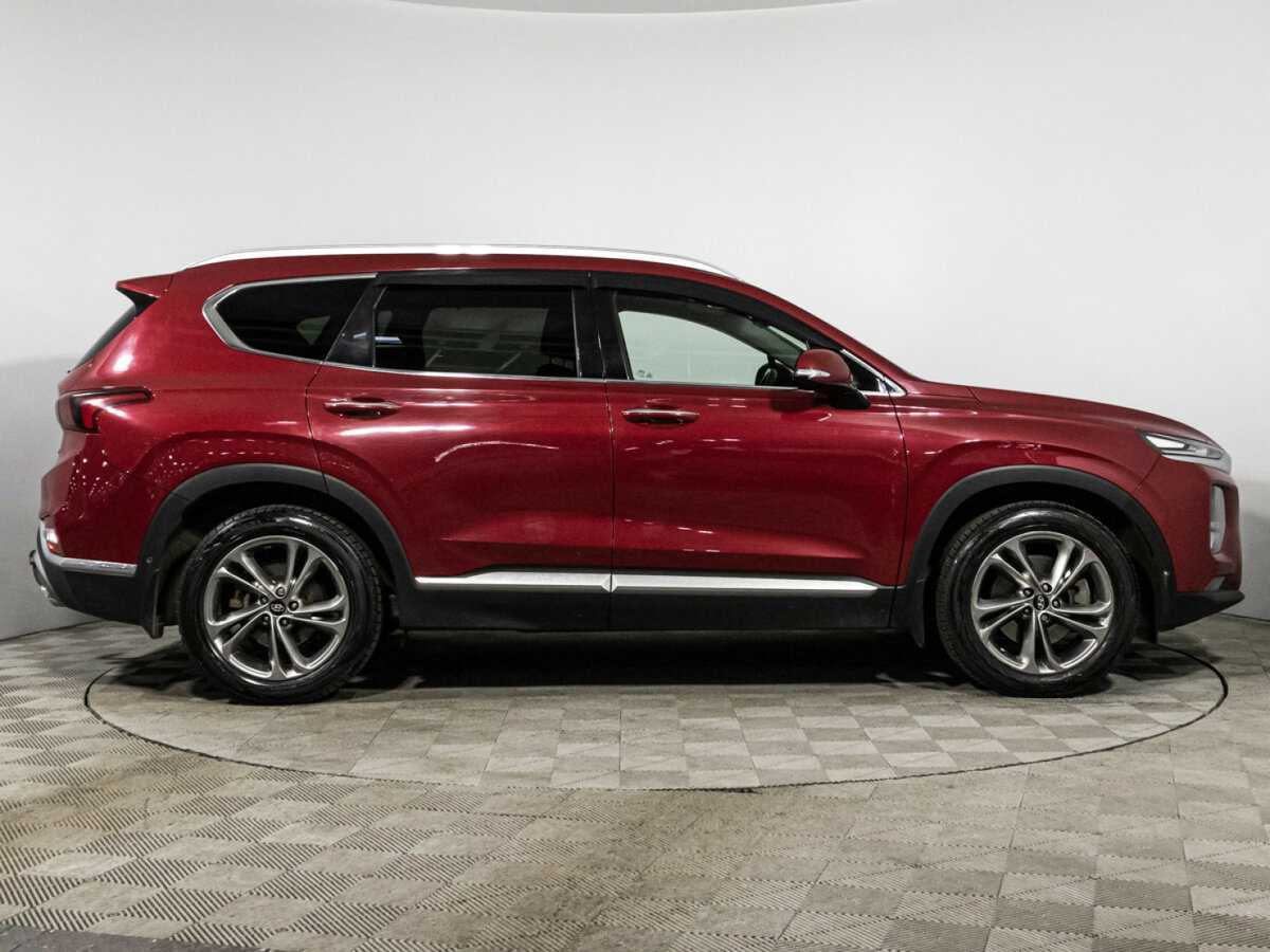 Hyundai Santa Fe 2019 года с пробегом. Фото: #3