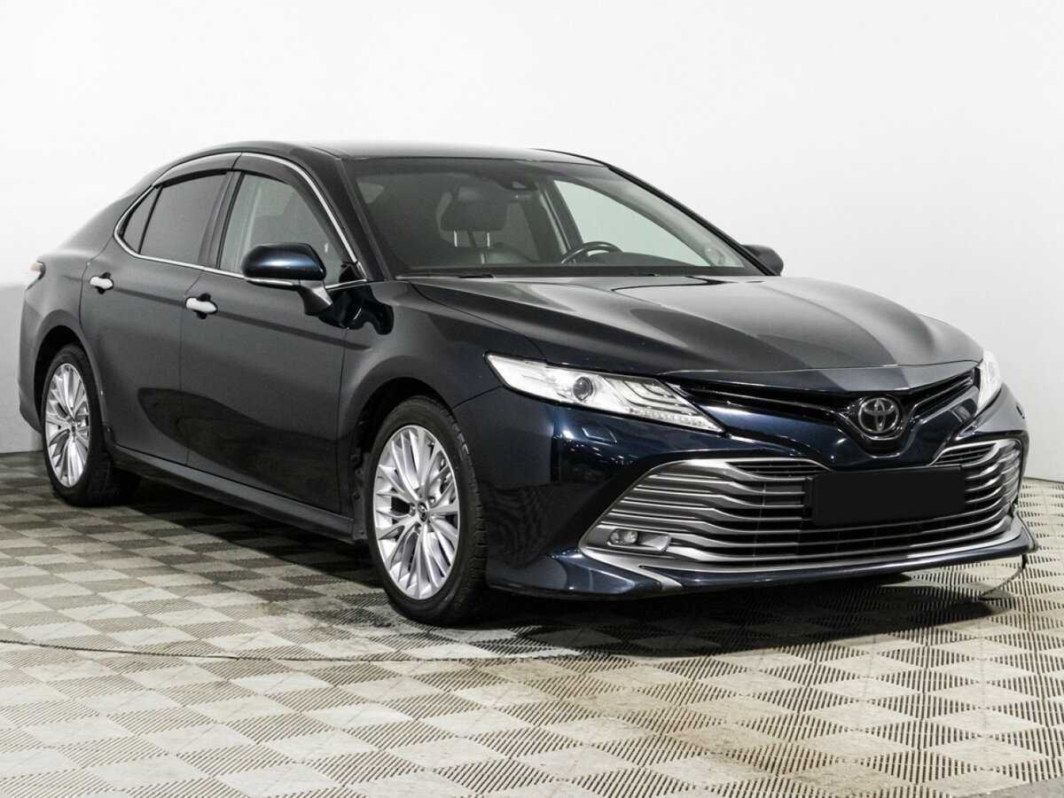 Toyota Camry 2018 года с пробегом. Фото: #2