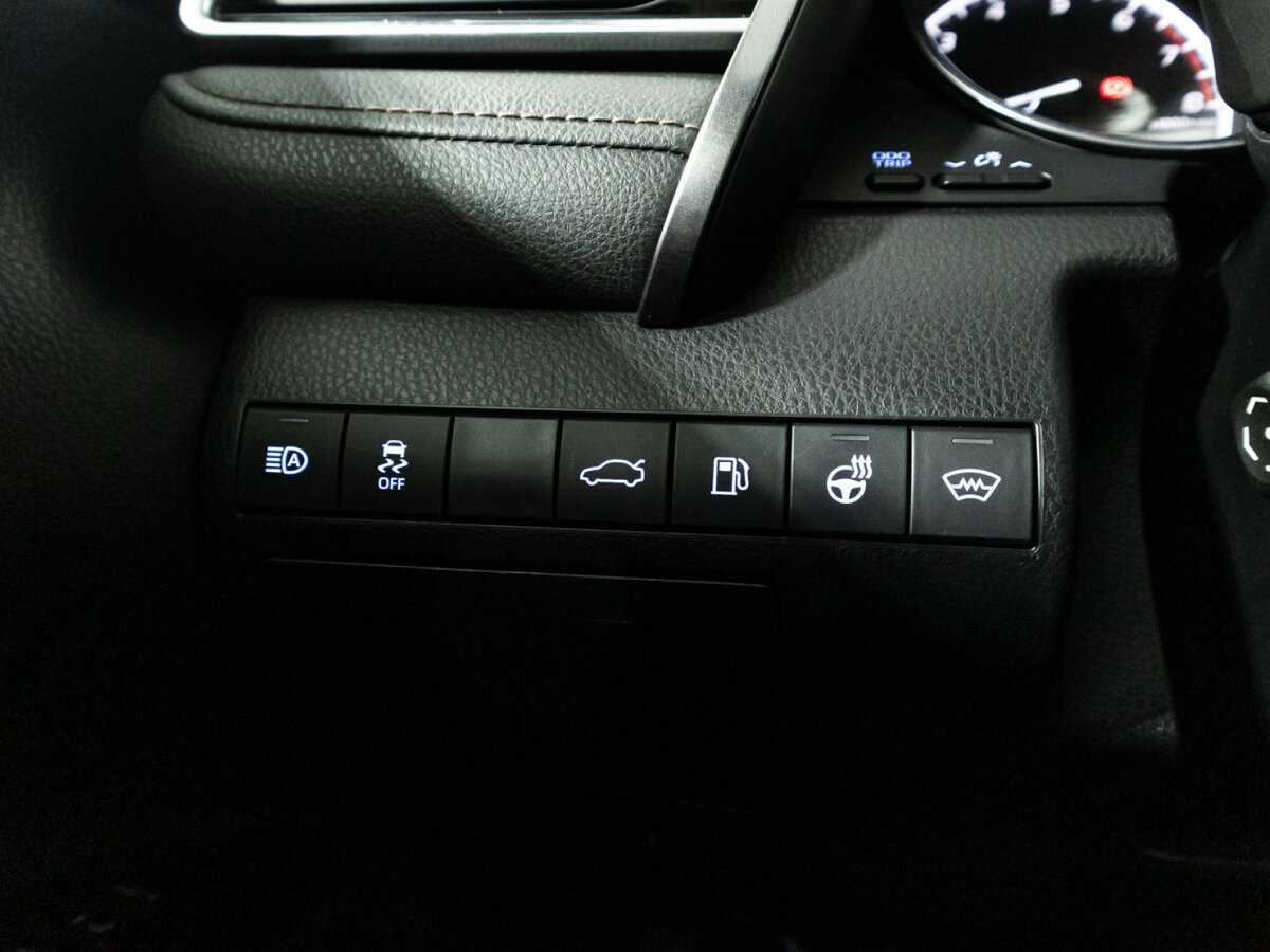 Toyota Camry 2018 года с пробегом. Фото: #22