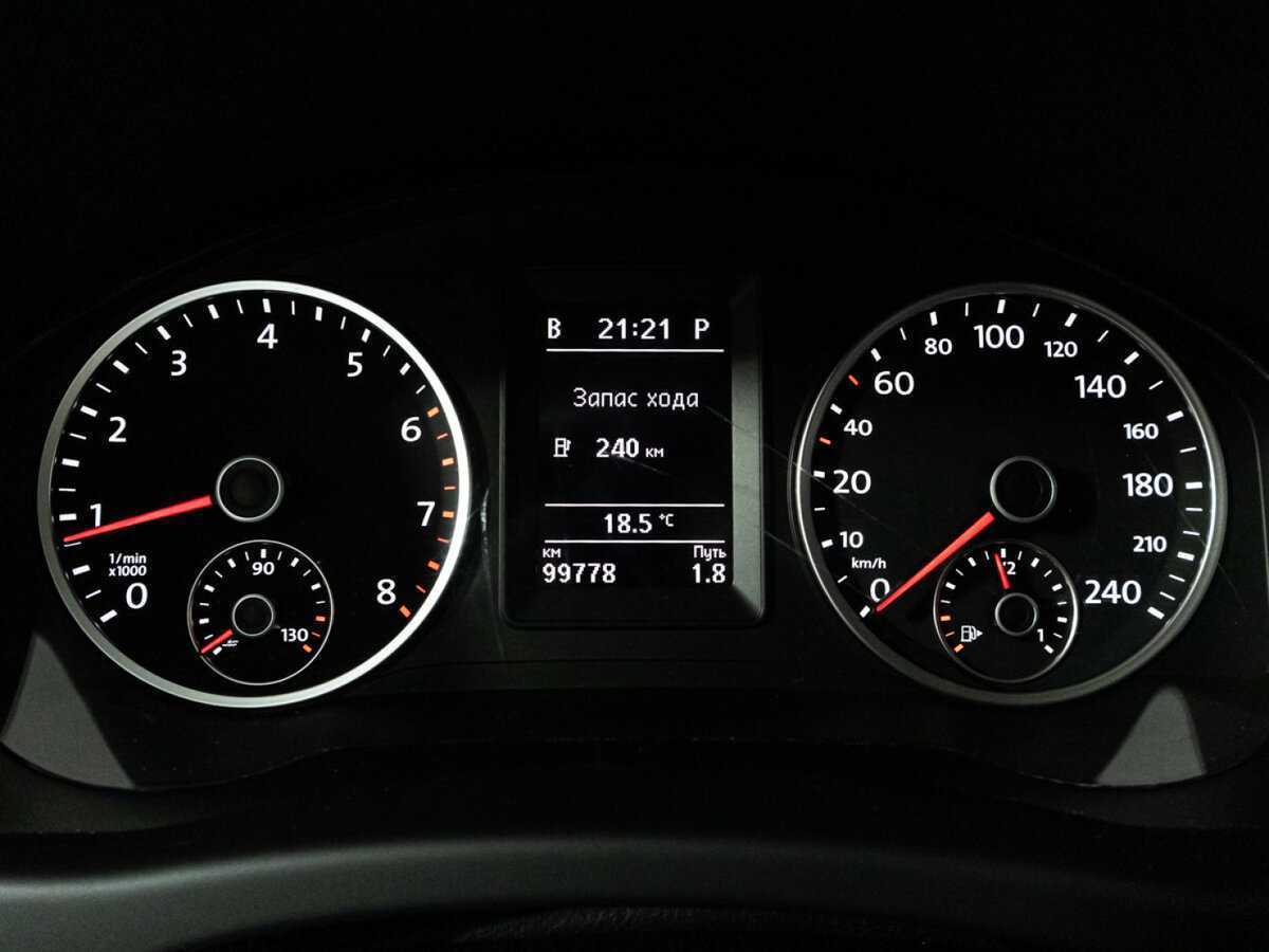 Б/У Фольксваген Тигуан 2015 года. Фото: #11