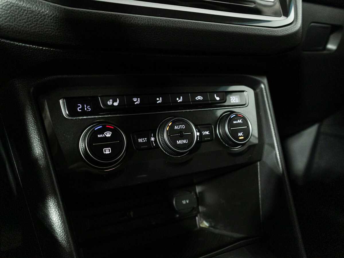 Volkswagen Tiguan 2018 года с пробегом. Фото: #14