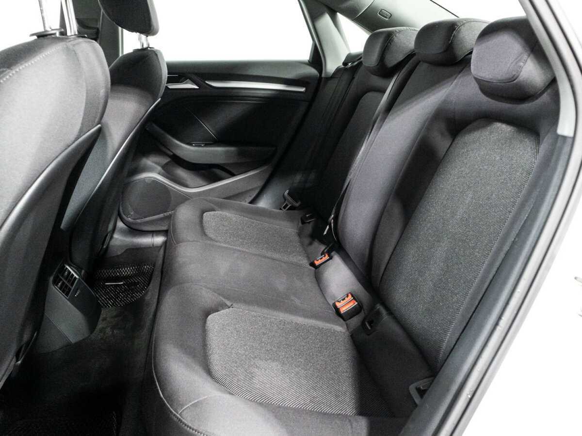 Audi A3 2017 года с пробегом. Фото: #9