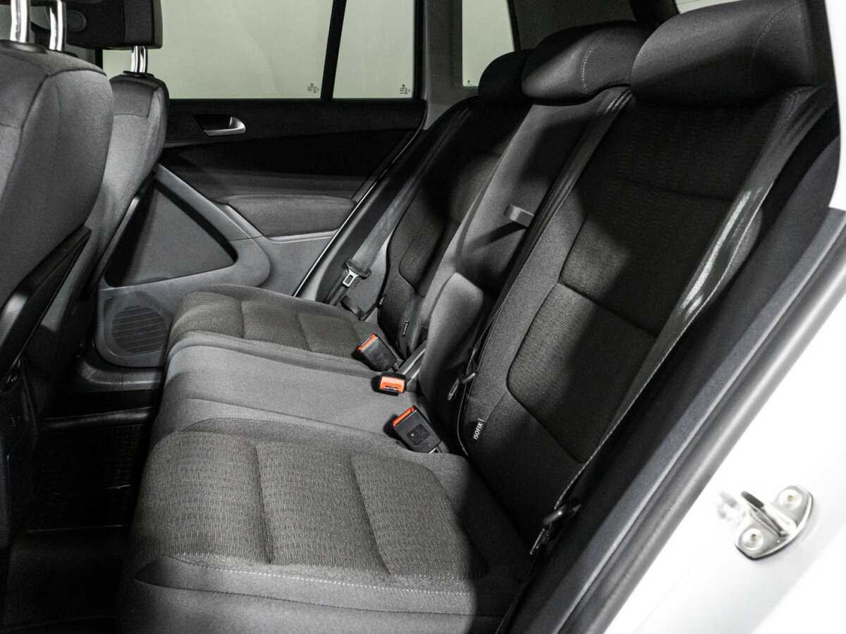 Б/У Фольксваген Тигуан 2015 года. Фото: #9