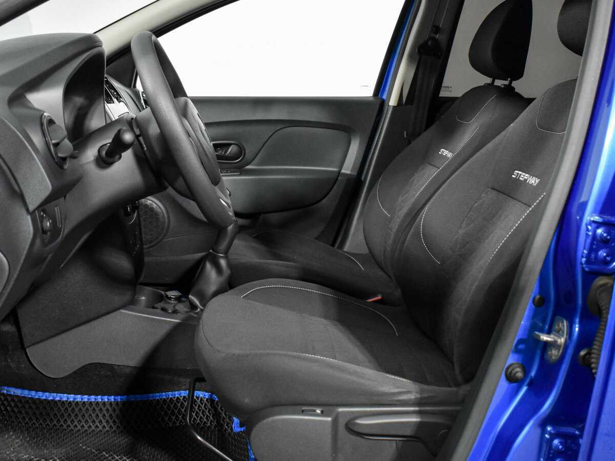 Б/У Рено Сандеро 2018 года. Фото: #10