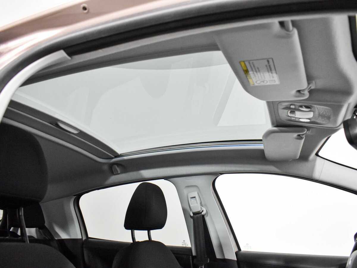 Б/У Пежо 208 2014 года. Фото: #17