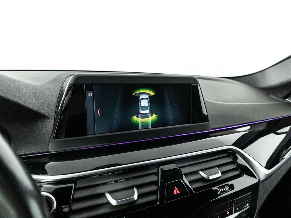 BMW 5 серии 2018 года с пробегом. Фото: #17