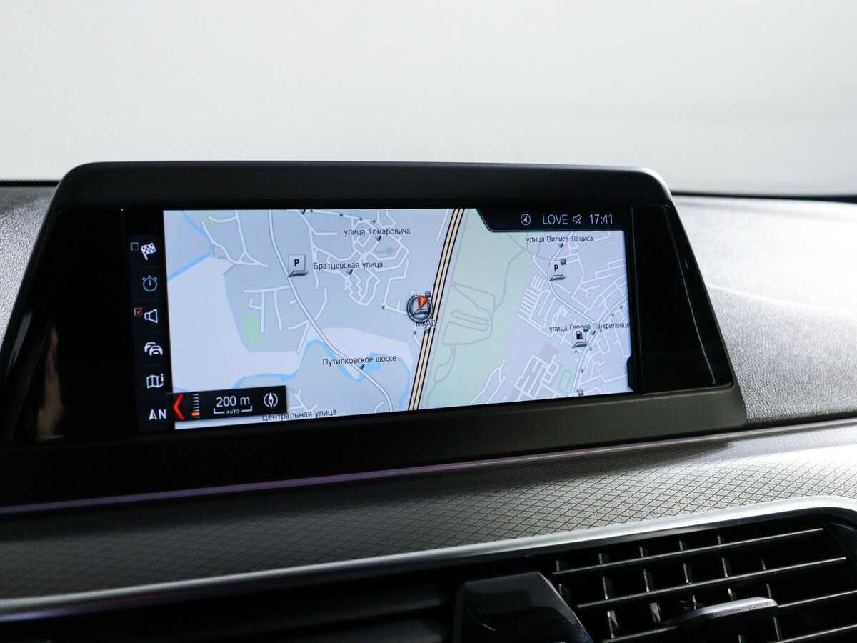 BMW 5 серии 2018 года с пробегом. Фото: #24