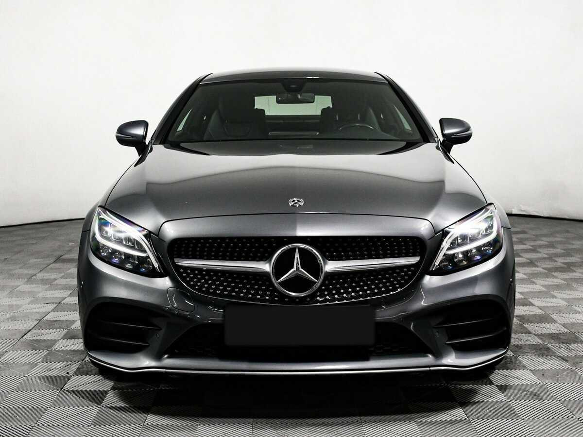 Mercedes-Benz C-Класс 2018 года с пробегом. Фото: #1