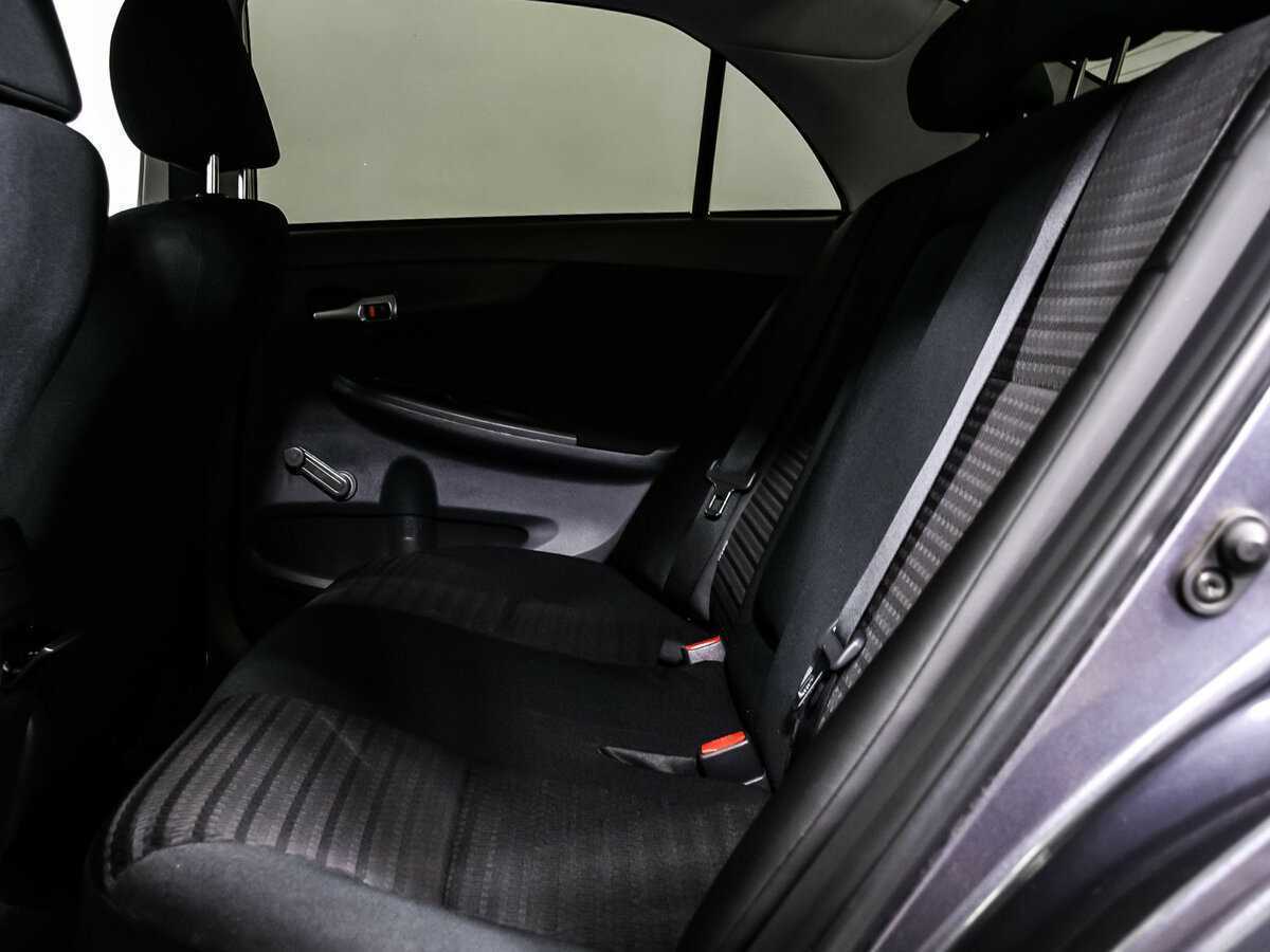 Б/У Тойота Королла 2012 года. Фото: #12