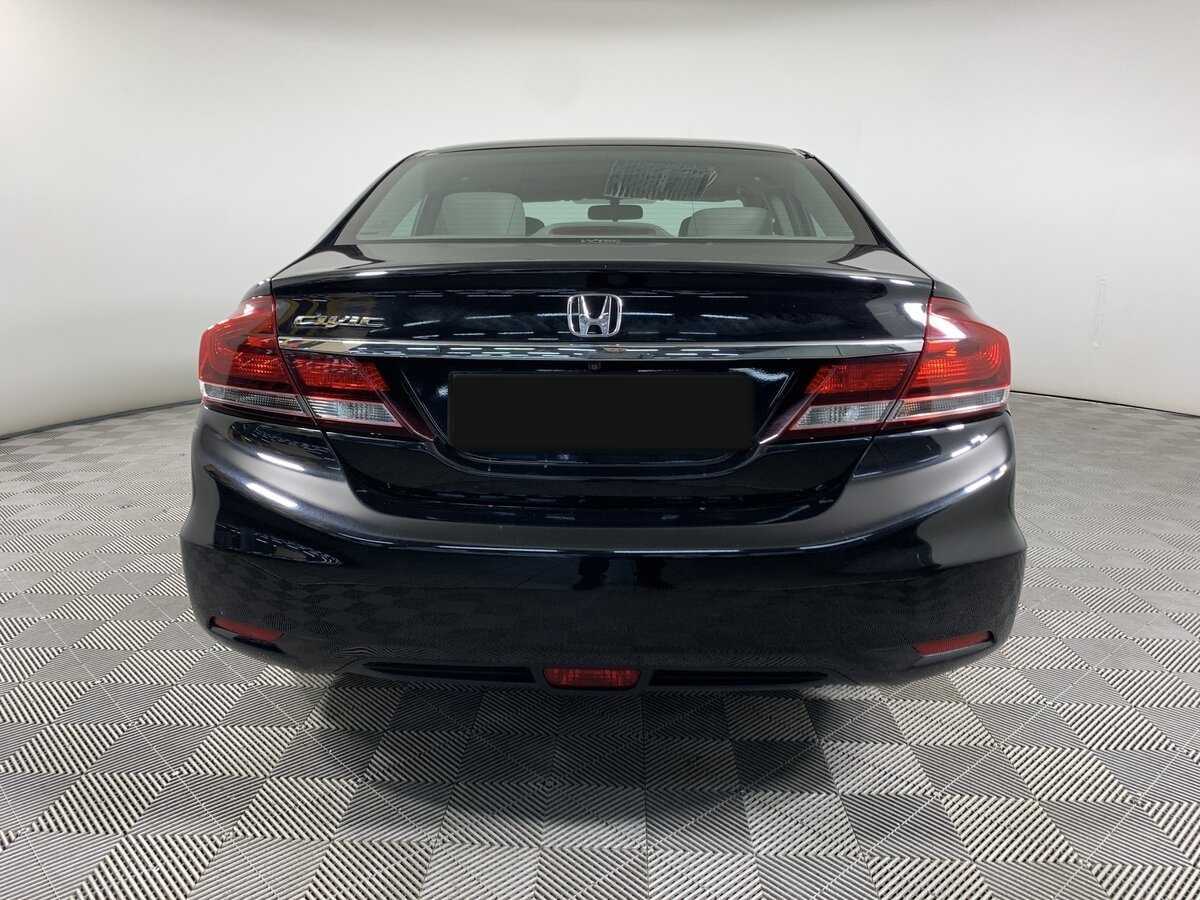 Б/У Хонда Цивик 2013 года. Фото: #5