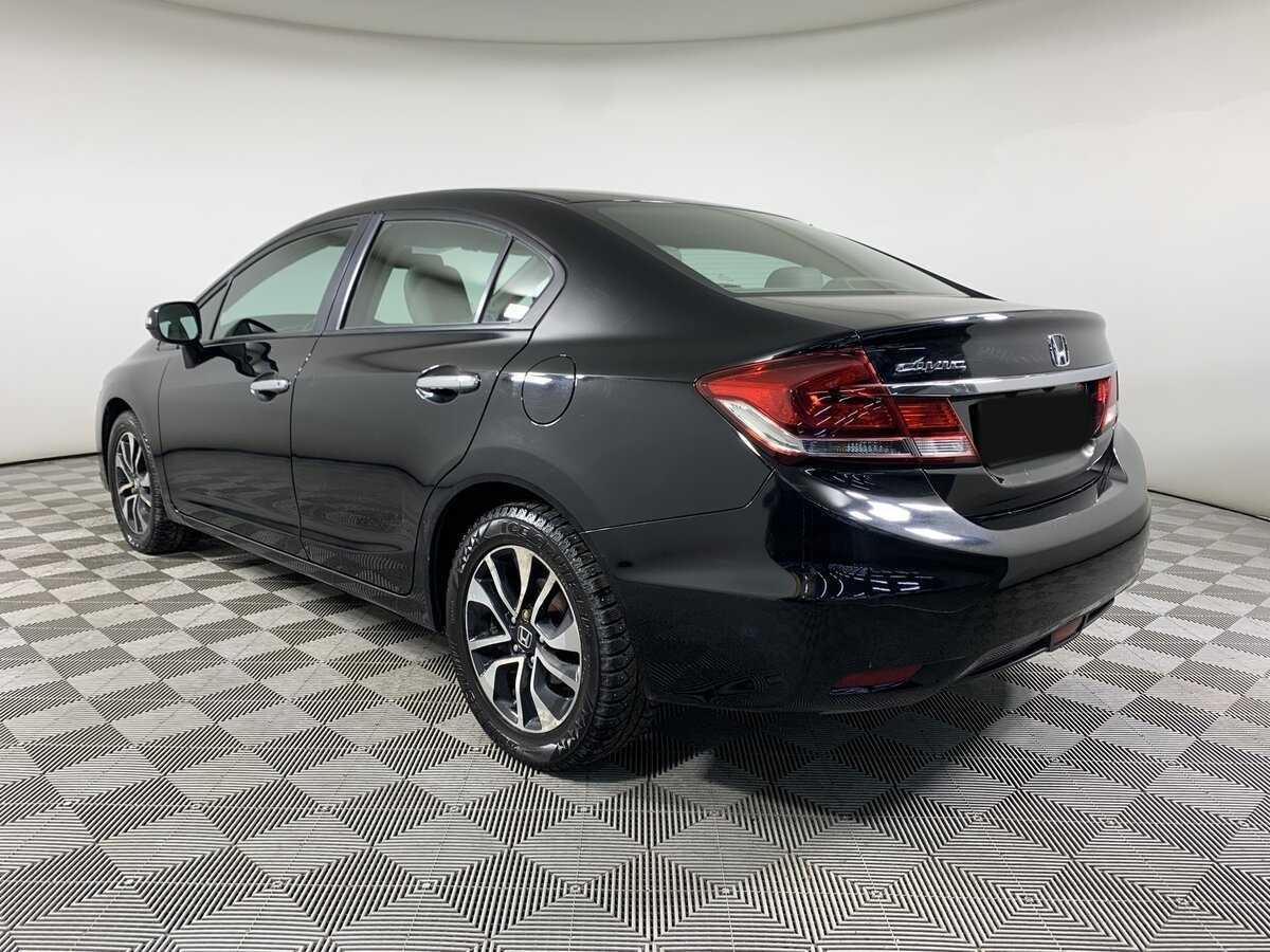 Б/У Хонда Цивик 2013 года. Фото: #6