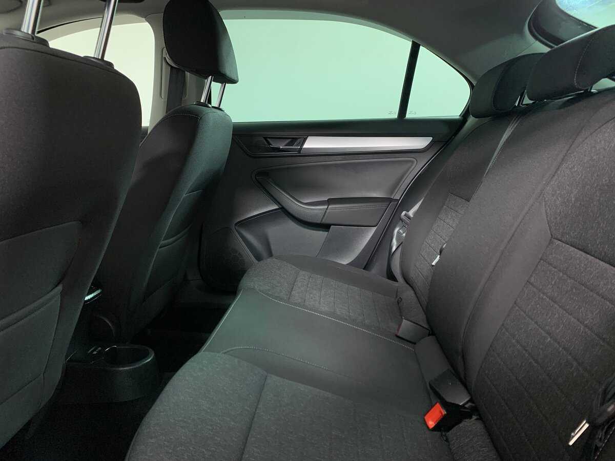 Б/У Шкода Рапид 2021 года. Фото: #18