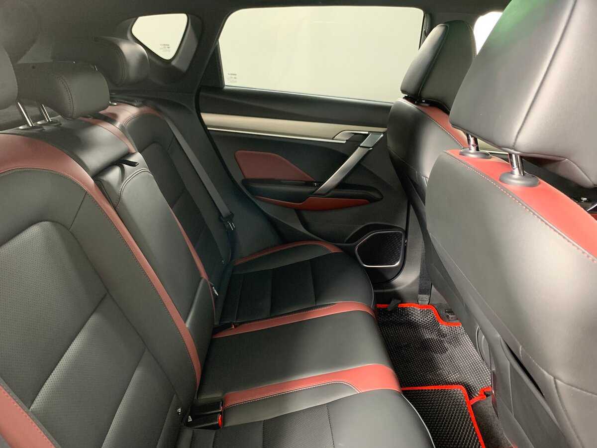 Geely Coolray 2023 года с пробегом. Фото: #16