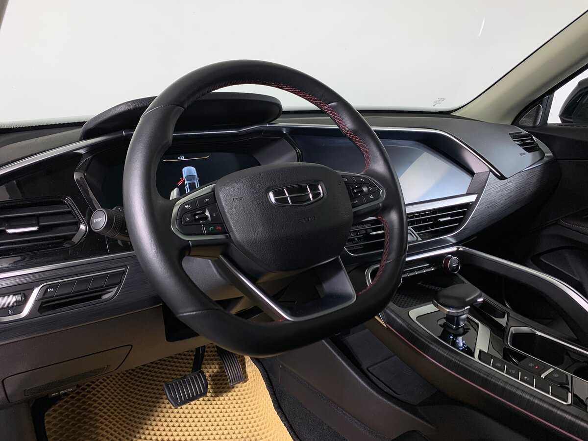 Geely Tugella 2021 года с пробегом. Фото: #11