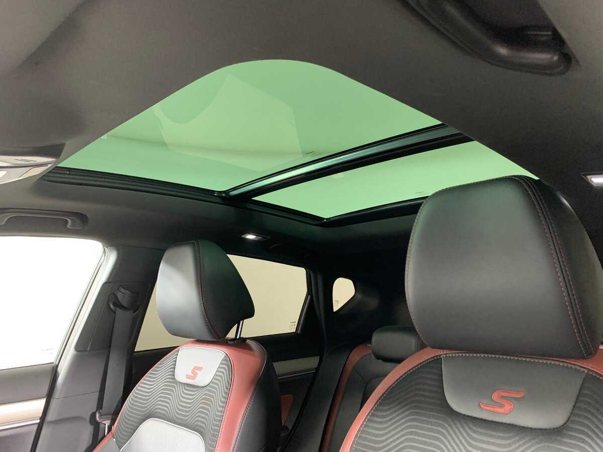 Б/У Джили Кулрэй 2021 года. Фото: #17