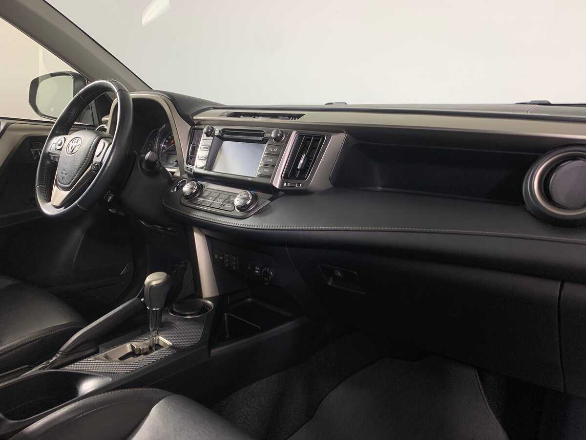 Toyota RAV4 2014 года с пробегом. Фото: #13