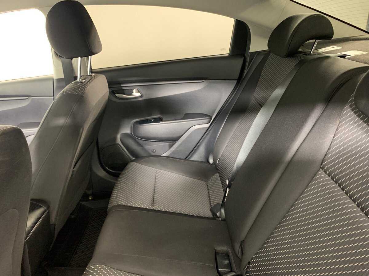 Б/У Киа Рио 2017 года. Фото: #18