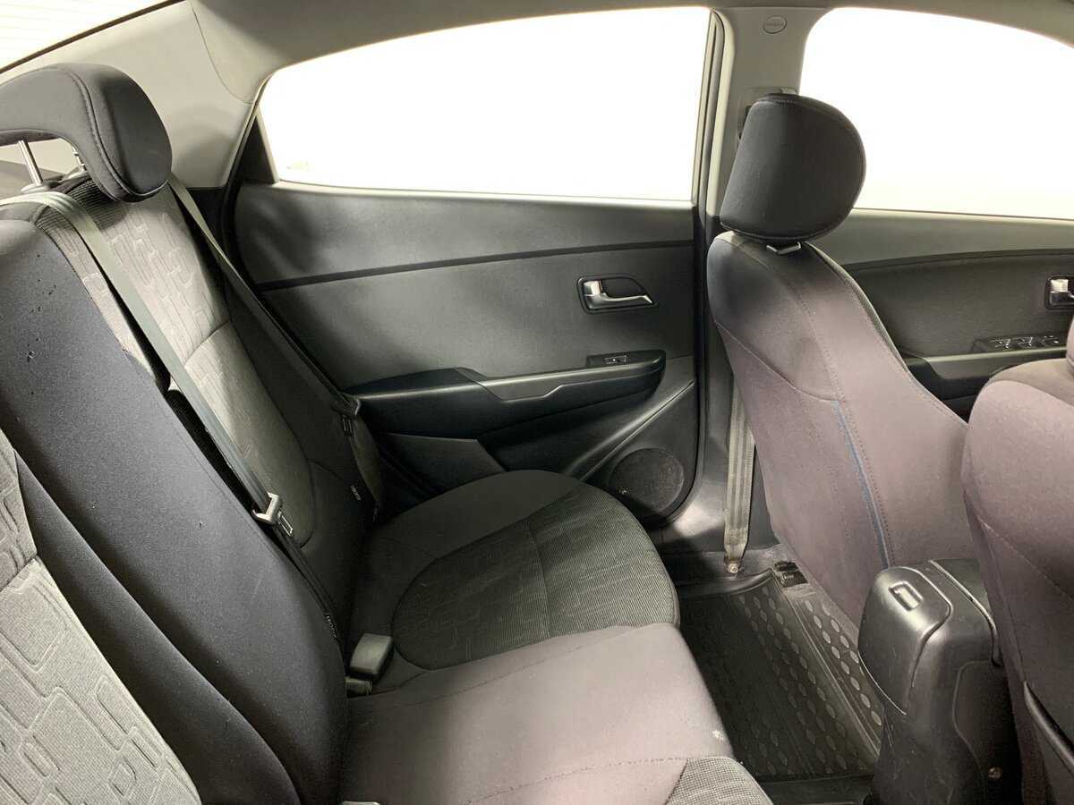 Б/У Киа Рио 2015 года. Фото: #17