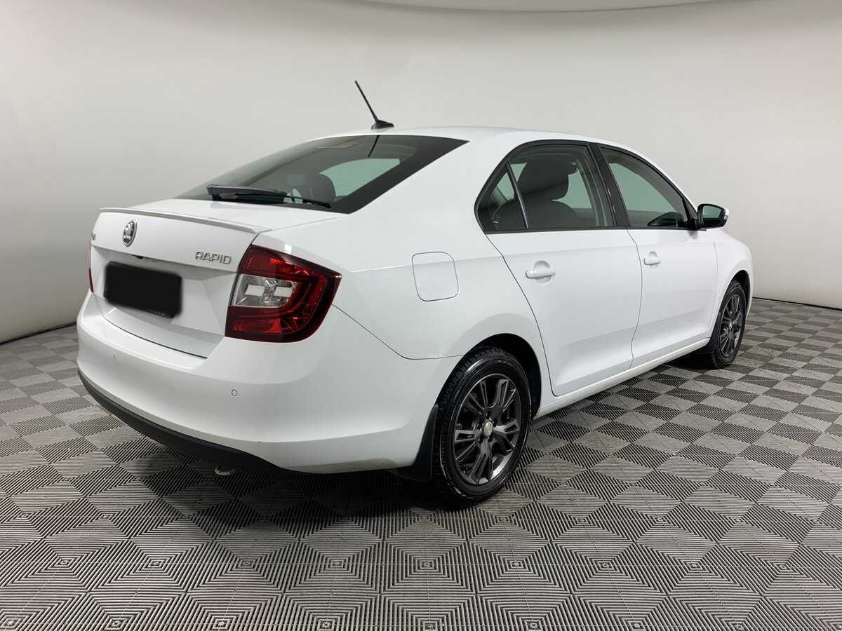 Б/У Шкода Рапид 2018 года. Фото: #4