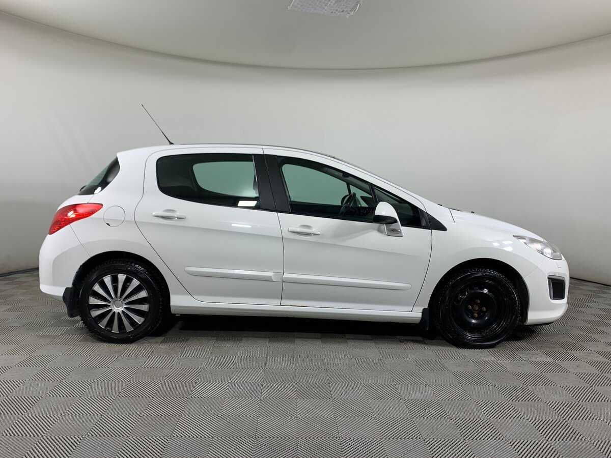 Б/У Пежо 308 2012 года. Фото: #3