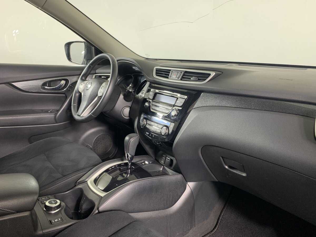 Б/У Ниссан Икс-Трейл 2016 года. Фото: #13