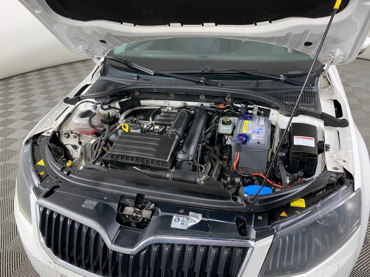 Б/У Шкода Октавия 2015 года. Фото: #10