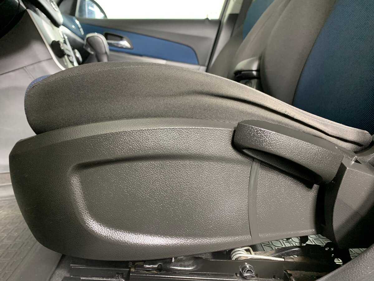 Б/У Шевроле Круз 2013 года. Фото: #15