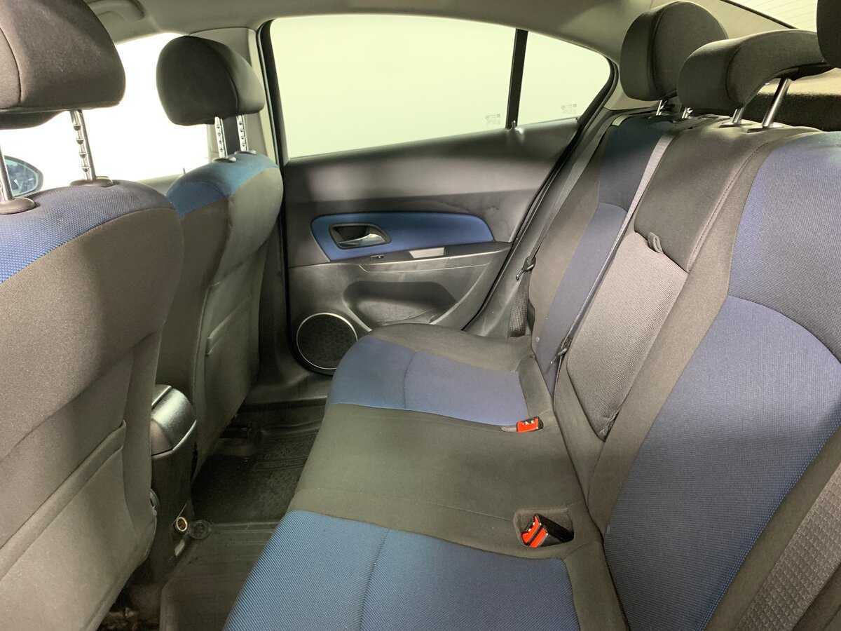 Б/У Шевроле Круз 2013 года. Фото: #17