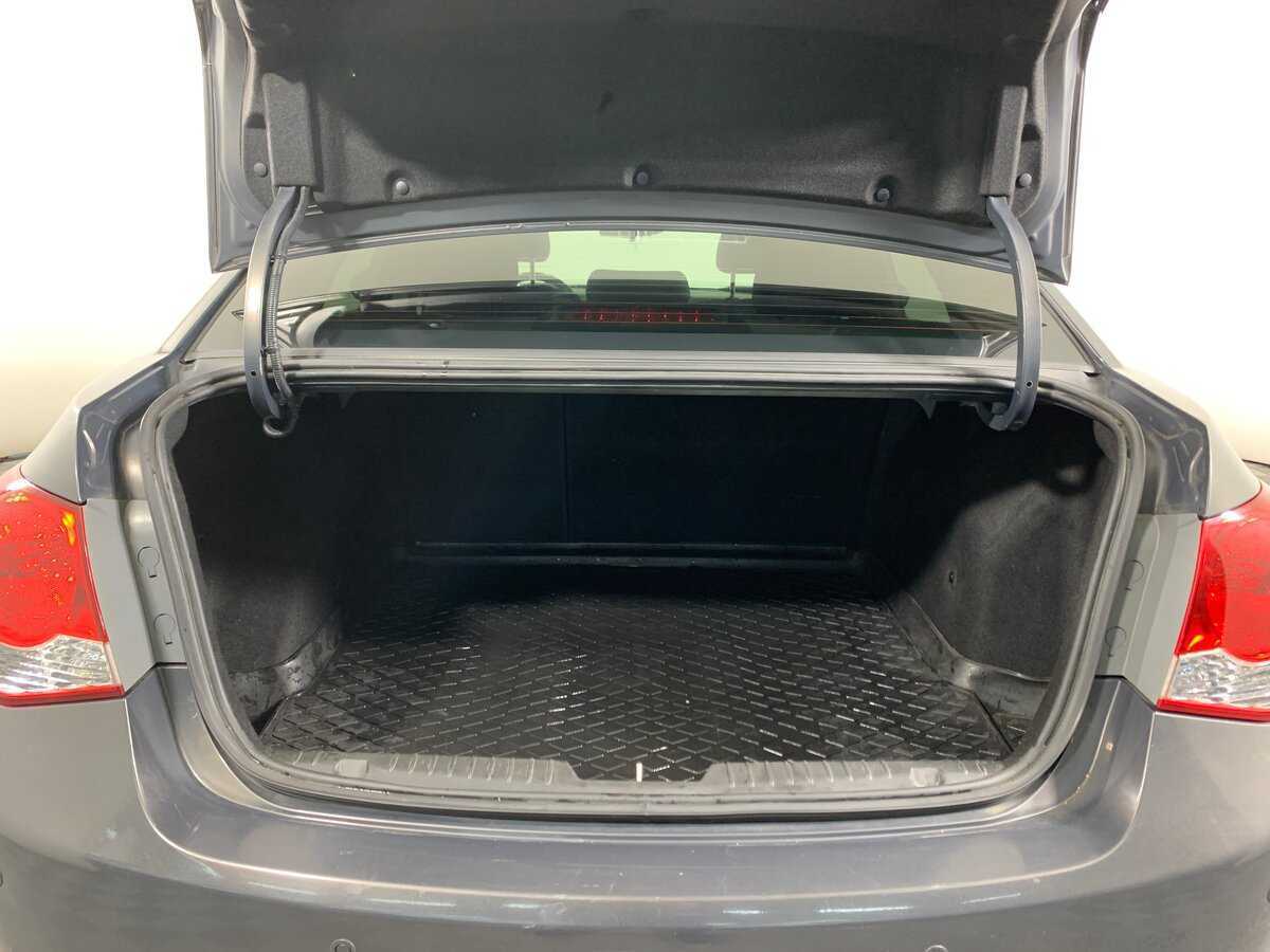 Б/У Шевроле Круз 2013 года. Фото: #18