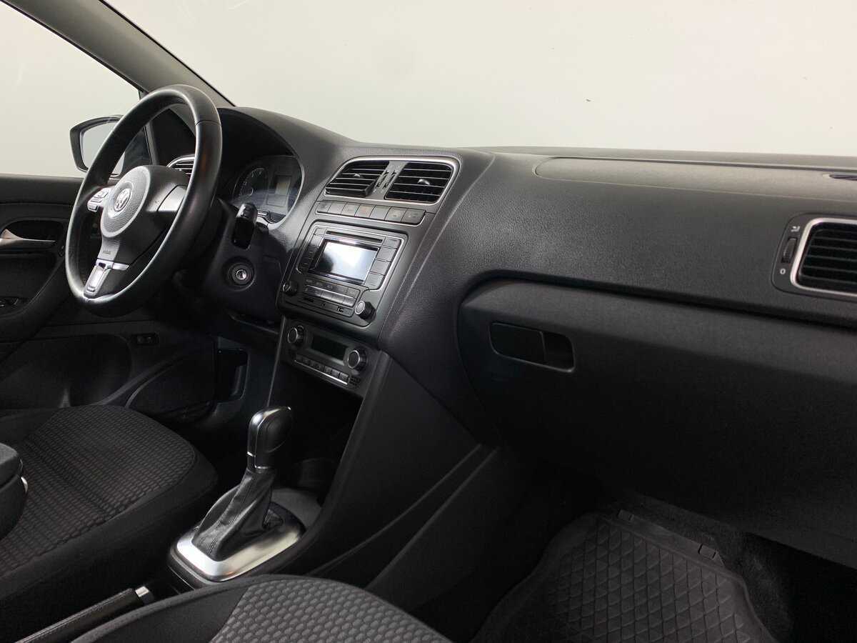 Б/У Фольксваген Поло 2013 года. Фото: #13