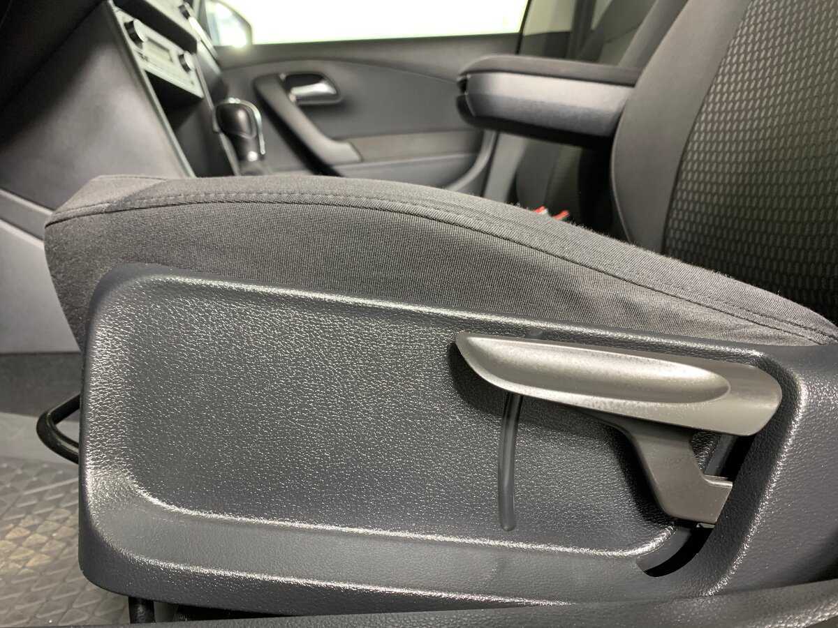 Б/У Фольксваген Поло 2013 года. Фото: #16